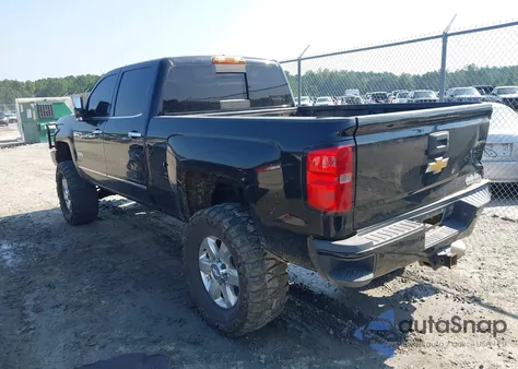 2015 Chevrolet Silverado 2500Hd High Country из США, поврежденный, VIN 1GC1KXE84FF542424